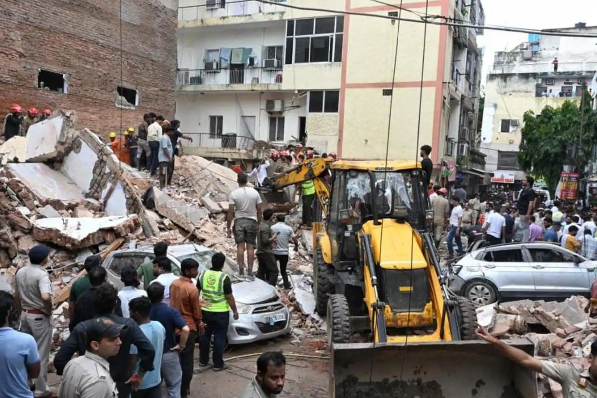 Delhi PG Collapse FIR Omits Municipal and Police Officials