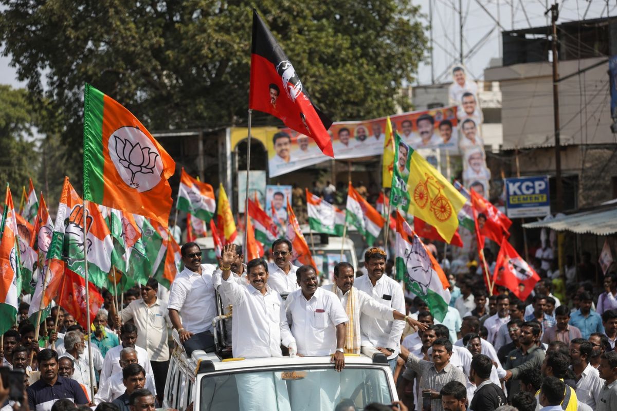 More Flags, Same Faces How India's Multi-Party Boom Consolidated Elite Wealth