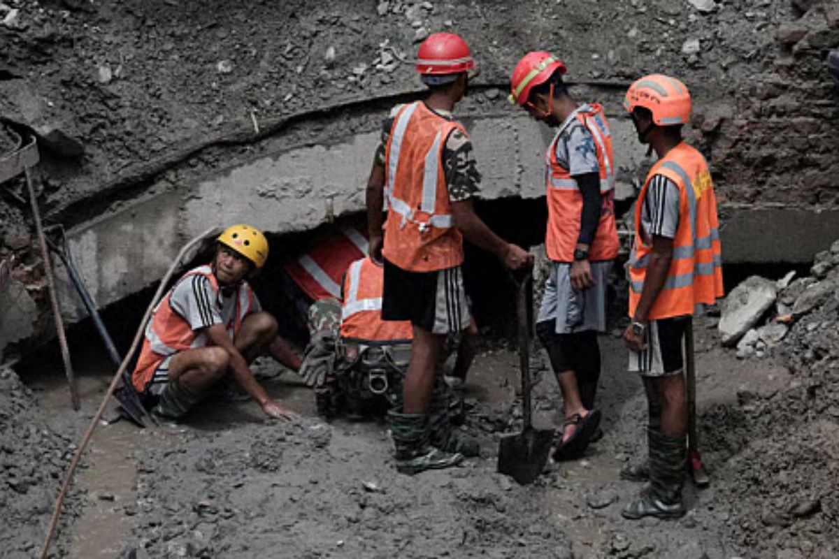 Nepal Hydropower Early Warning Systems Failed, Trapping Workers